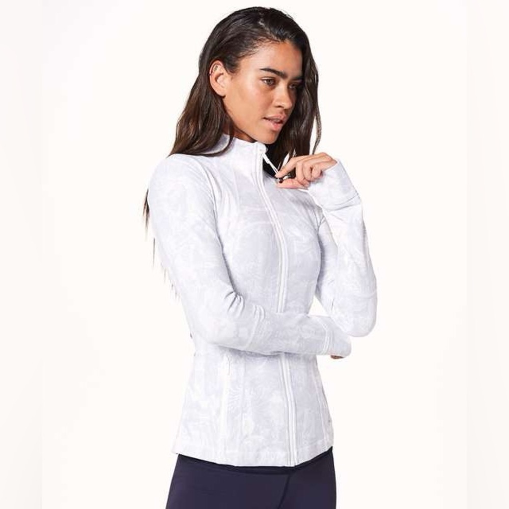 Lululemon Athletica‎ Light Gray Patterned Top Define Jacket Size 6